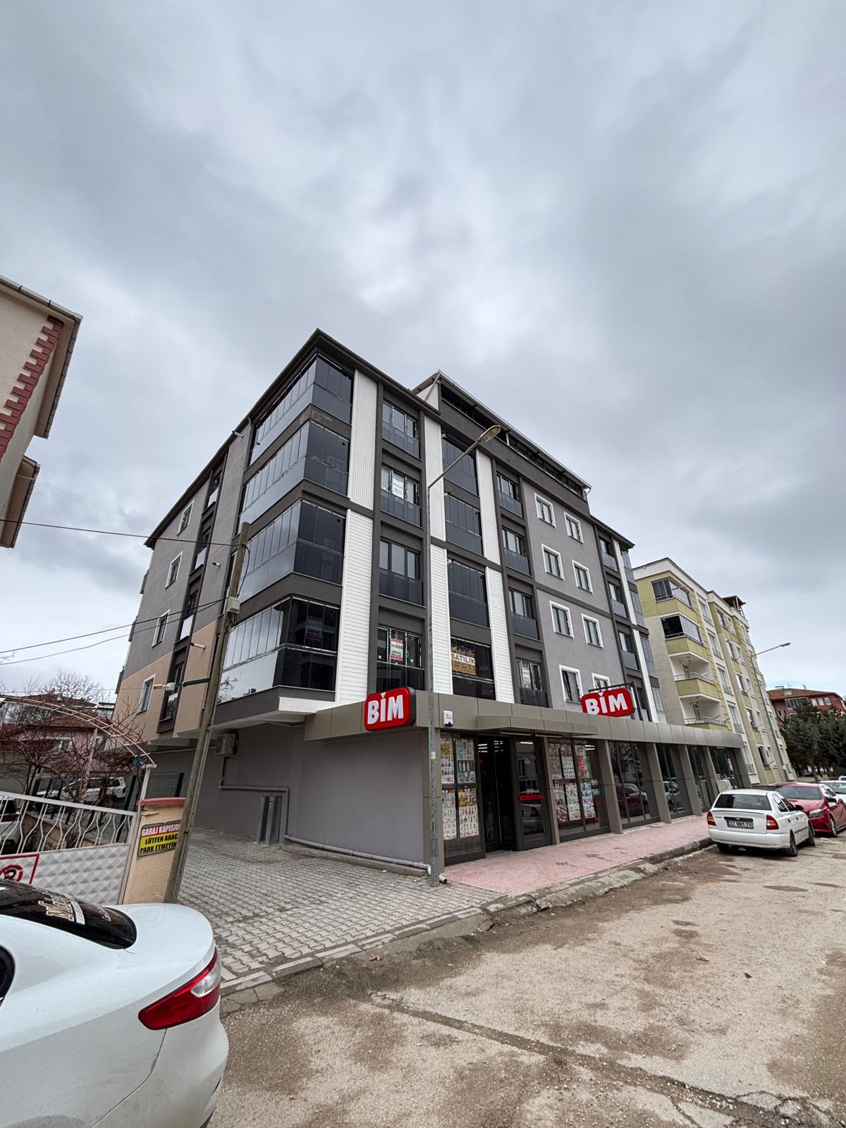 MABEL'DEN KAFELER CADDESİNE YAKIN SIFIR DAİRE